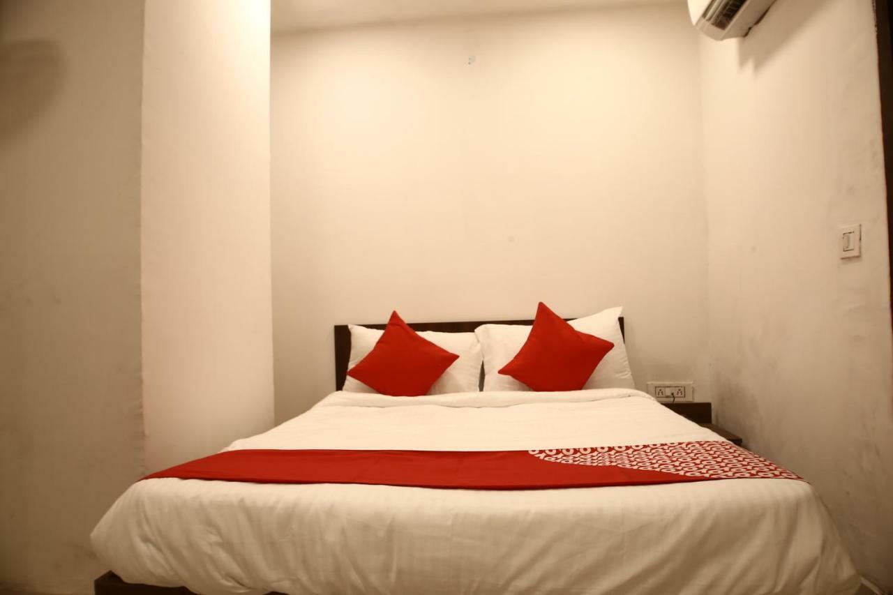 Hotel Oyo Flagship 29984 Seven Heaven New Delhi